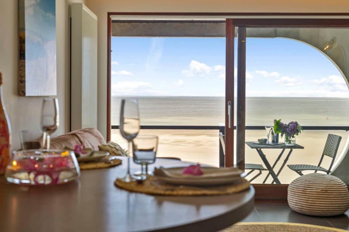 Huswell - Studio With Great Sea View On Terrace Knokke-Heist Eksteriør billede